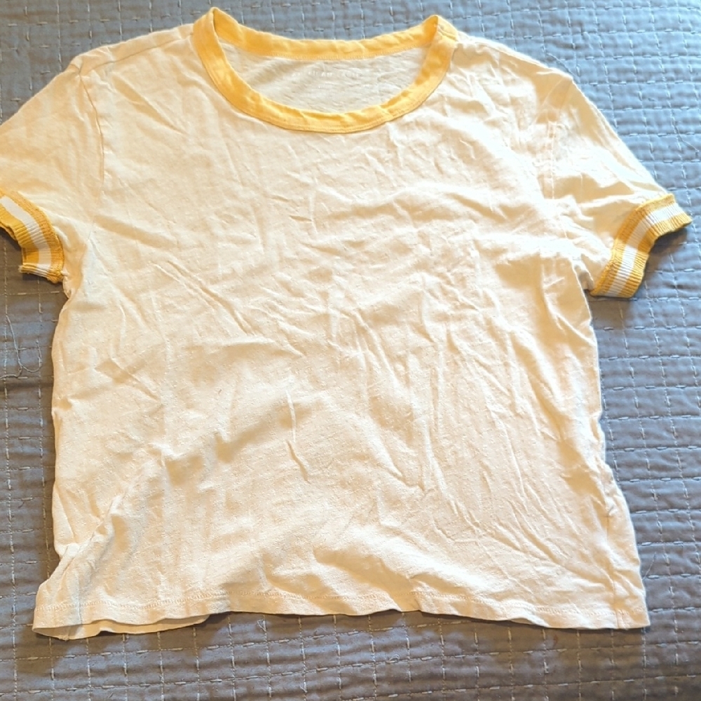 American Eagle Outfitters Yellow and White Ringer Tee